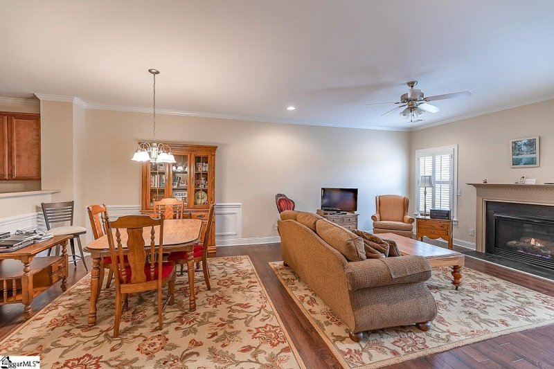 Property image 4 at 246 Louisville Drive, Greenville, SC 29607
