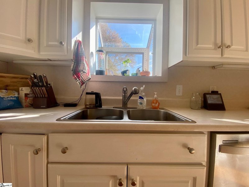 Property image 5 at 110 Alice Farr Drive, Greenville, SC 29617