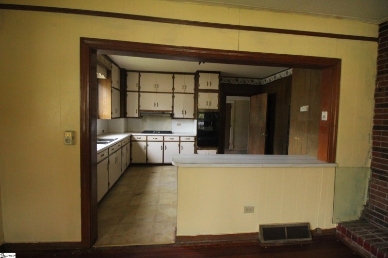 Property image 3 at 19 Birnie Extension, Greenville, SC 26911