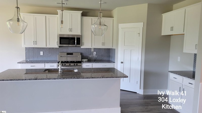 Property image 4 at 304 Loxley Drive, Simpsonville, SC 29680