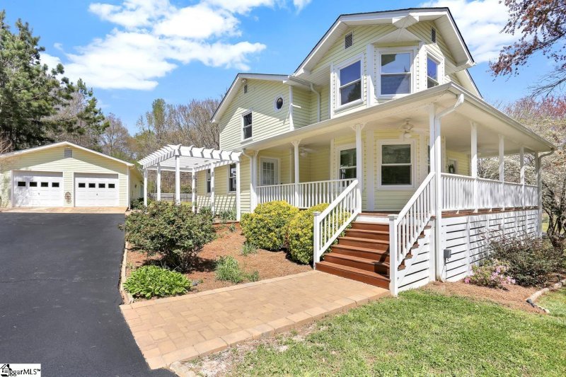 Property image 3 at 12 Nicklaus Drive, Greenville, SC 29605-5911