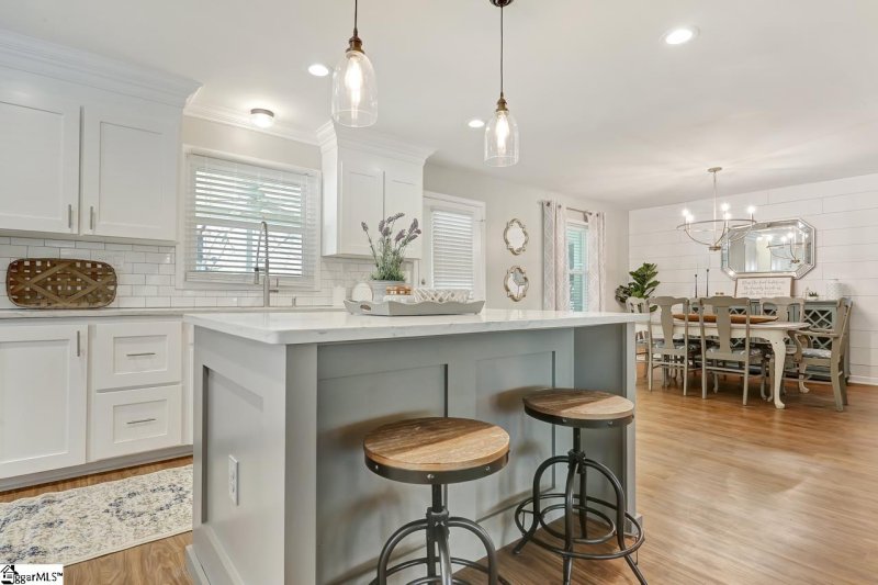 Property image 5 at 12 Nicklaus Drive, Greenville, SC 29605-5911