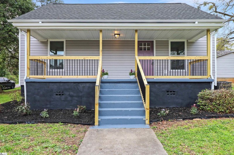 Property image 5 at 101 Garrison Street, Easley, SC 29640