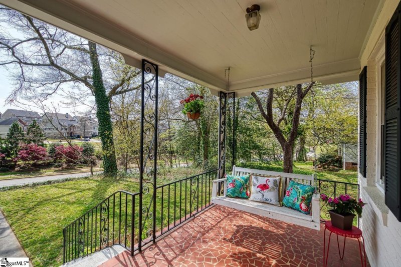 Property image 4 at 324 Grove Road, Greenville, SC 29605