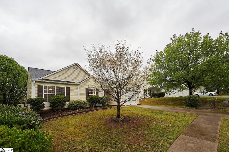 Property image 2 at 3 Willow Bend Drive, Taylors, SC 29687-3042