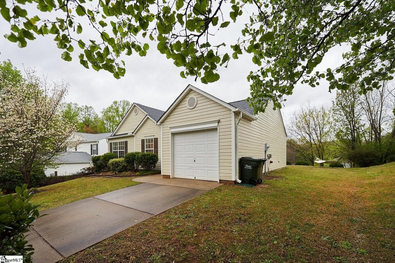 Property image 3 at 3 Willow Bend Drive, Taylors, SC 29687-3042