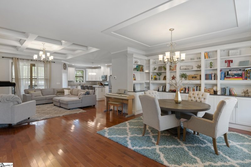 Property image 2 at 430 Risen Star Drive, Boiling Springs, SC 29316