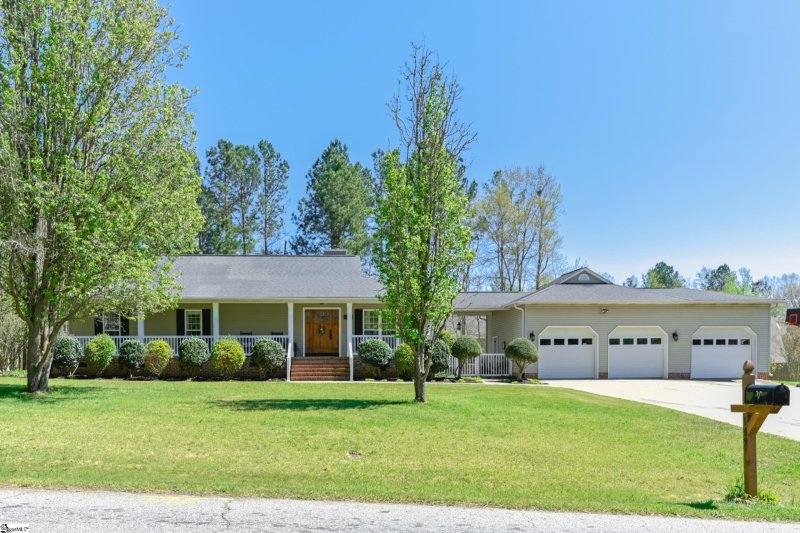 Property image 2 at 142 Carolina Way, Fountain Inn, SC 29644