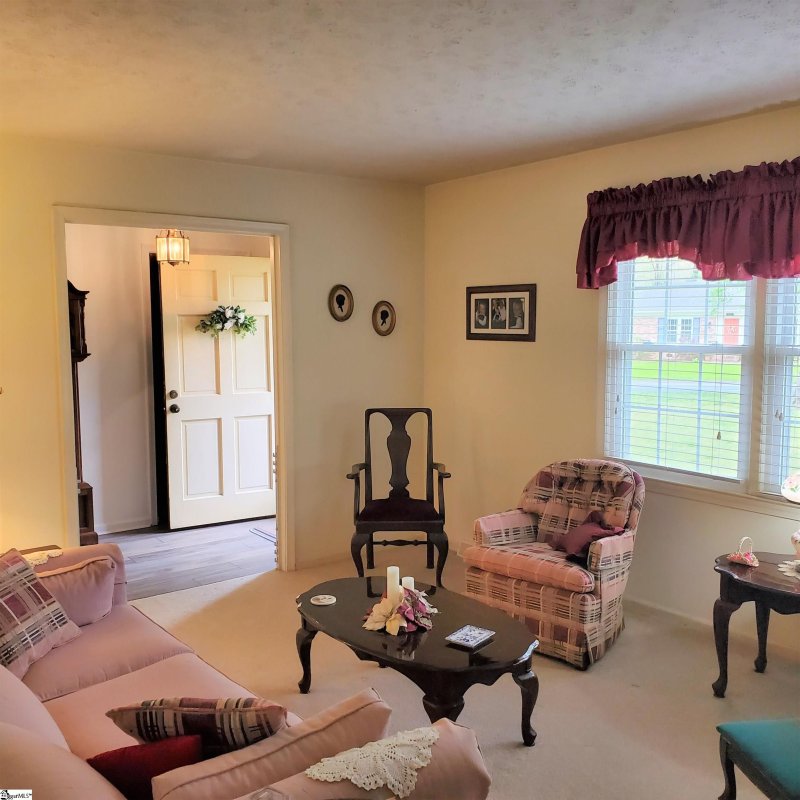 Property image 3 at 111 Cold Springs Road, Greenville, SC 29607