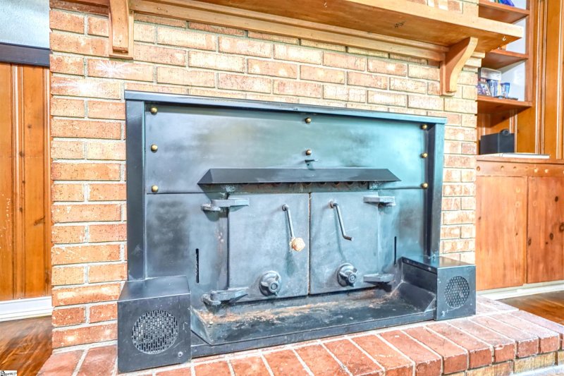 Property image 4 at 120 Cornelius Road, Spartanburg, SC 29301