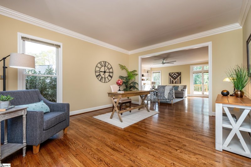 Property image 2 at 18 Windy Court, Greenville, SC 29615