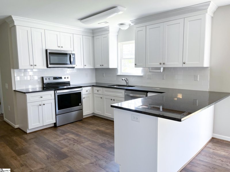 Property image 5 at 314 Riverside Chase Circle, Greer, SC 29650