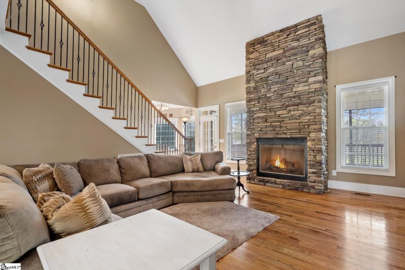 Property image 3 at 220 Saddlehorn Lane, Easley, SC 29642