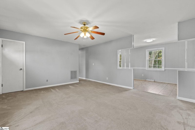 Property image 4 at 11 Clearview Circle, Travelers Rest, SC 29690-9536