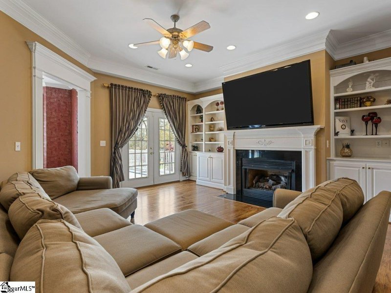 Property image 4 at 645 Mosswood Lane, Spartanburg, SC 29301