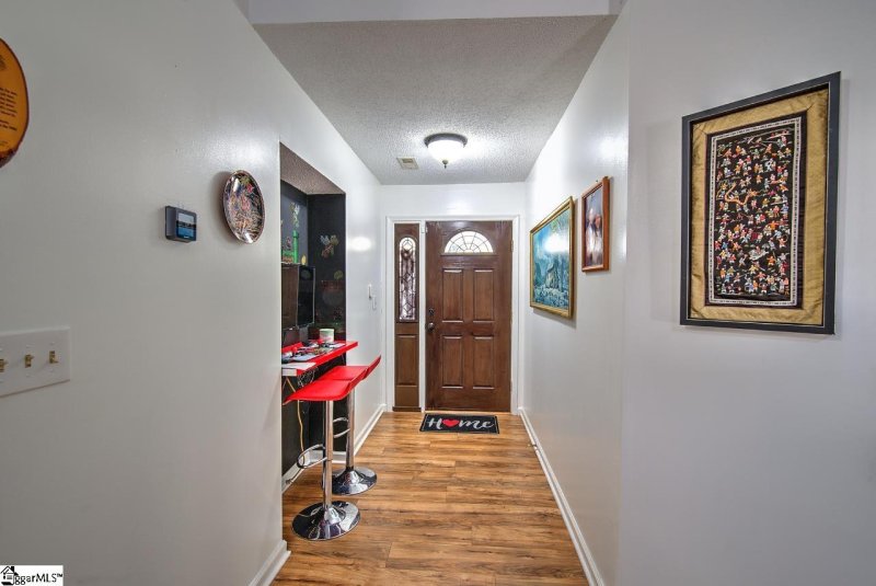 Property image 3 at 26 Boxelder Lane, Simpsonville, SC 29680