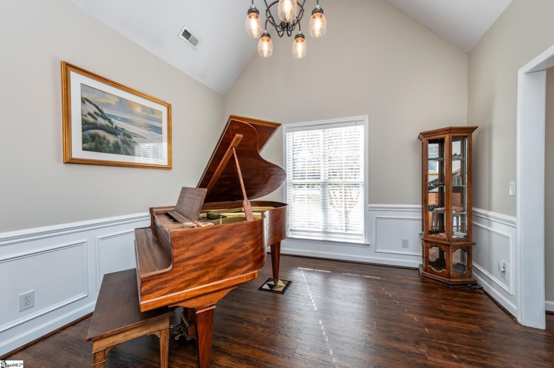 Property image 3 at 2 Lake Park View, Simpsonville, SC 29681