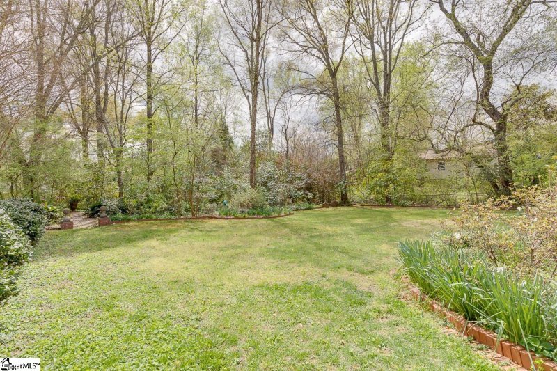 Property image 3 at 2 Forestdale Drive, Taylors, SC 29687