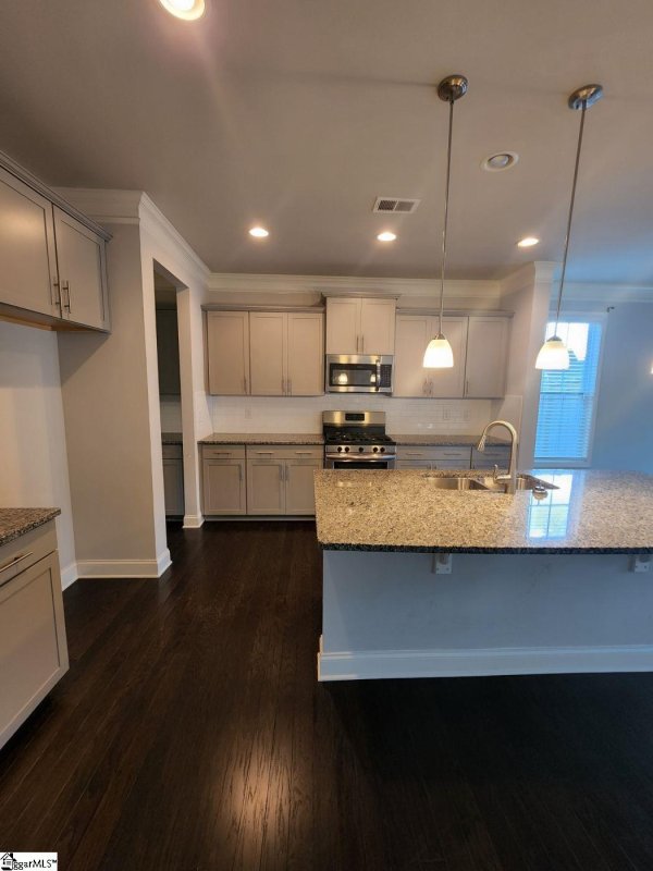 Property image 2 at 652 Highgarden Lane, Boiling Springs, SC 29316