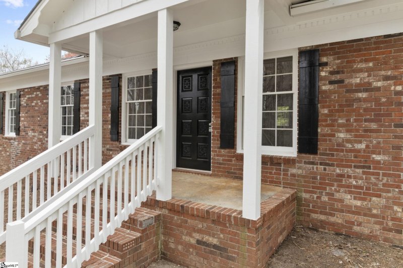 Property image 2 at 108 Sabra Drive, Easley, SC 29642-2958