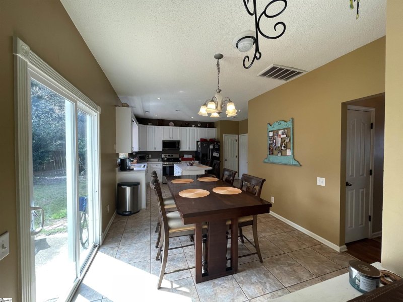 Property image 4 at 16 Glencove Court, Simpsonville, SC 29681