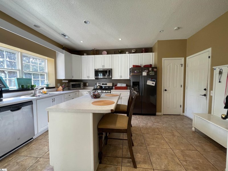 Property image 5 at 16 Glencove Court, Simpsonville, SC 29681