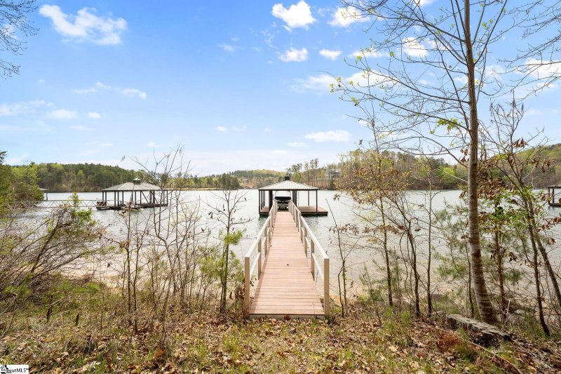 Property image 2 at 181 Lake Breeze Trail, Six Mile, SC 29682