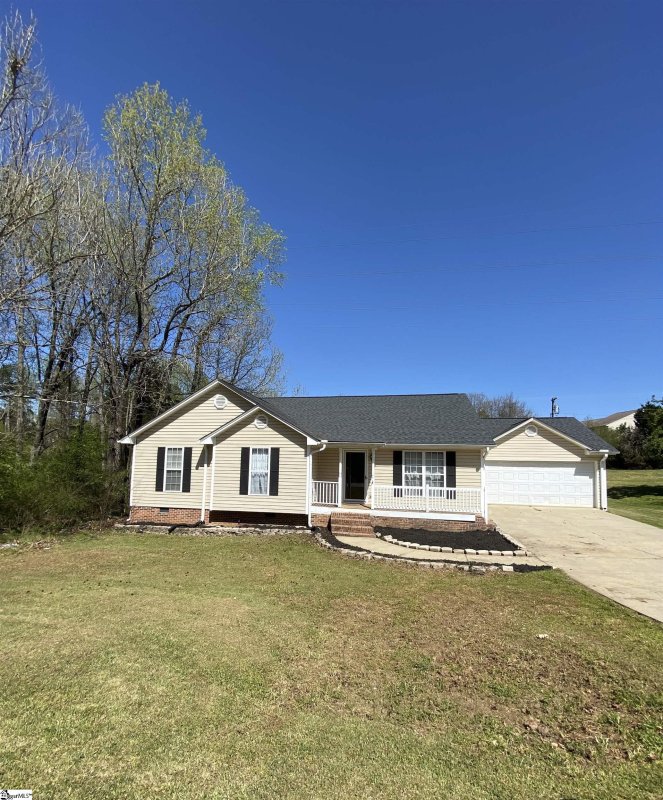 208 Foxfire Drive