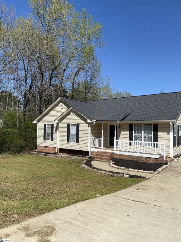 Property image 3 at 208 Foxfire Drive, Simpsonville, SC 29680