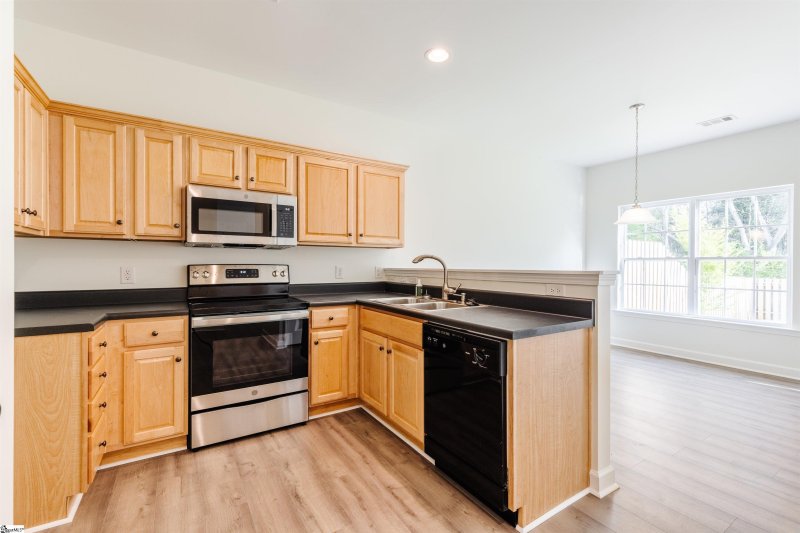 Property image 3 at 219 Cape Neddick Lane, Simpsonville, SC 29681