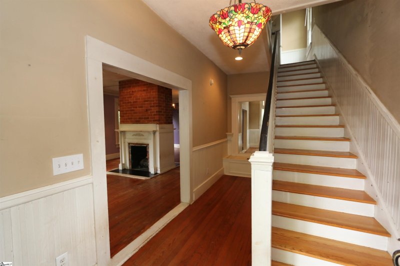 Property image 3 at 505 Hampton Avenue, Greenville, SC 29601-1440