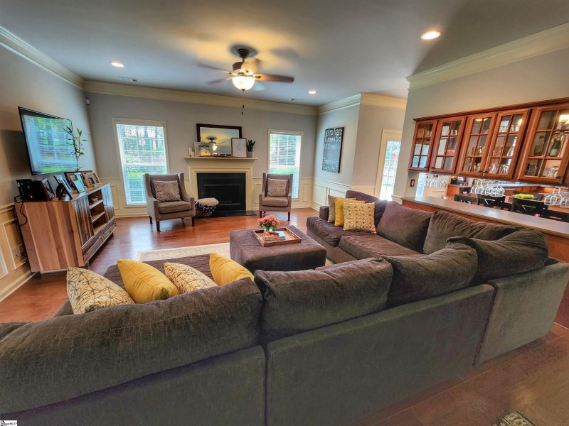 Property image 3 at 116 Heritage Point Drive, Simpsonville, SC 29681