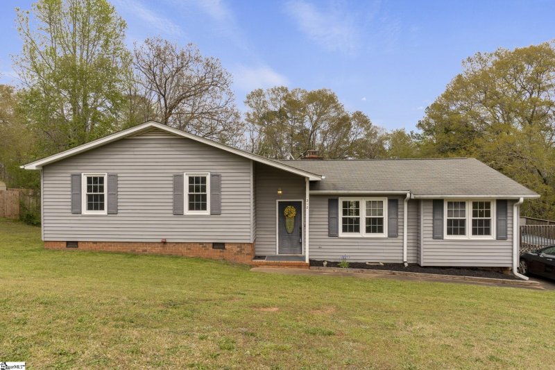 318 Country Glen Lane