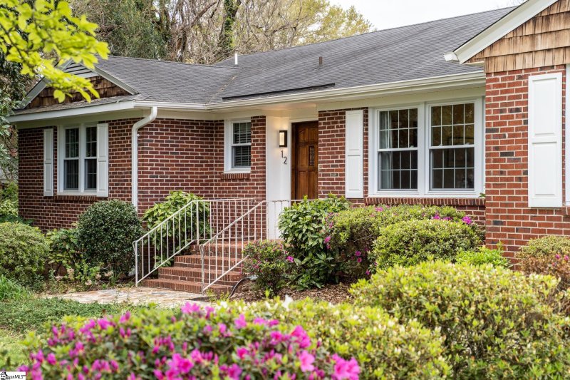 Property image 3 at 12 Ivy Trail, Greenville, SC 29615