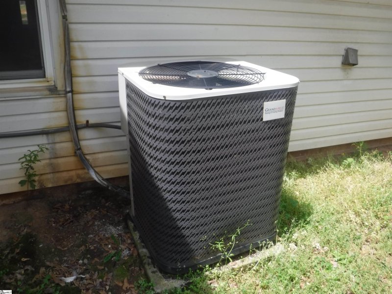 Property image 5 at 203 Osmond Drive, Taylors, SC 29687