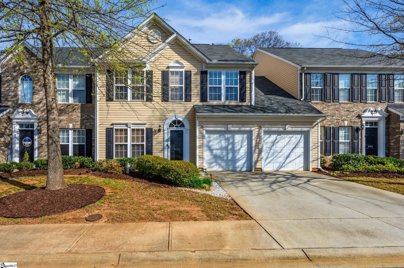 Property image 2 at 323 Majesty Court, Greenville, SC 29615