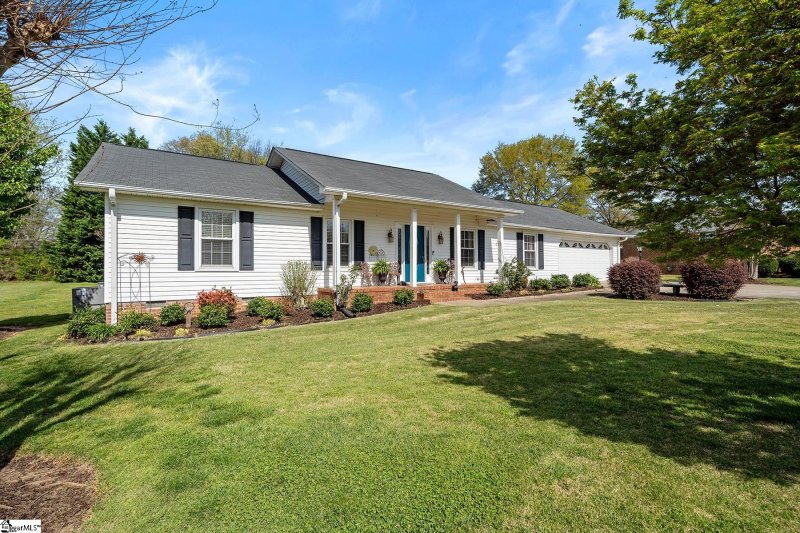 Property image 2 at 123 Amberwood Lane, Mauldin, SC 29662