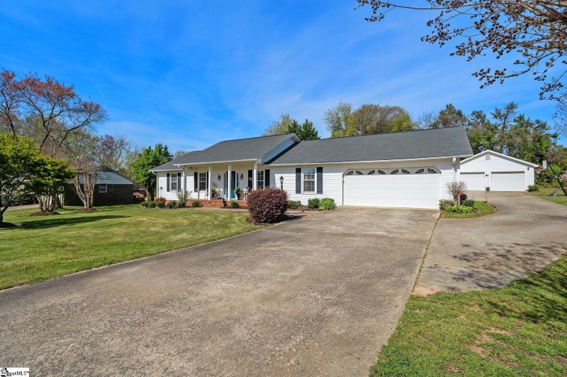 Property image 3 at 123 Amberwood Lane, Mauldin, SC 29662