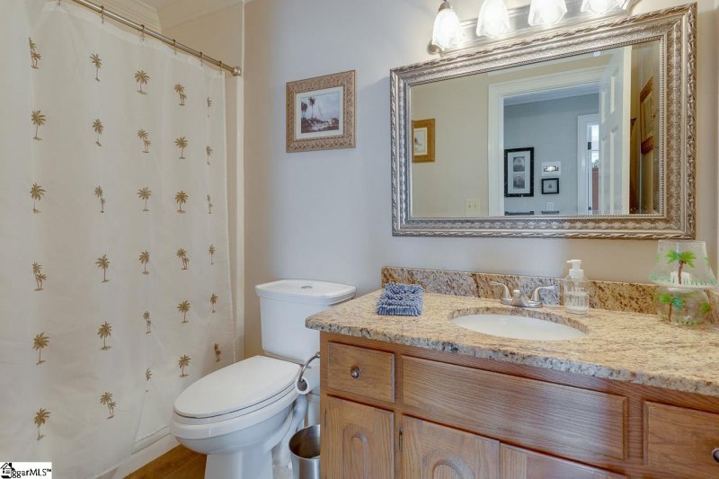 Property image 5 at 100 Burning Bush Lane, Greenville, SC 29607