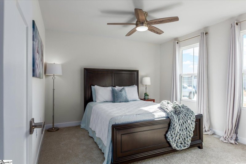 Property image 3 at 409 Edgehill Court, Greenville, SC 29617-1475