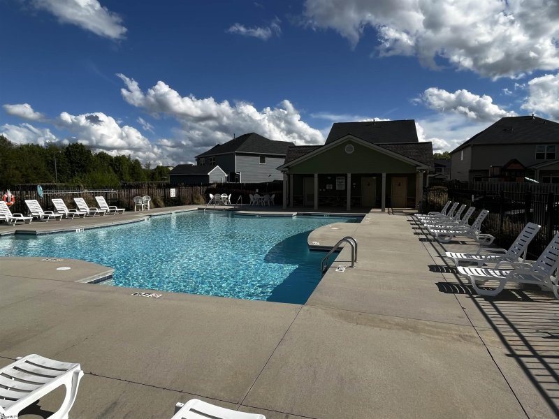 Property image 3 at 325 Turkey Run, Greenville, SC 29611