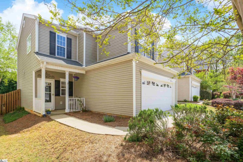 Property image 3 at 305 Pemaquid Court, Simpsonville, SC 29681