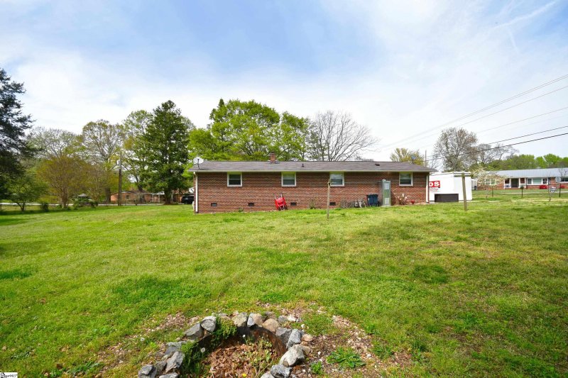 Property image 5 at 104 Banner Street, Mauldin, SC 29662