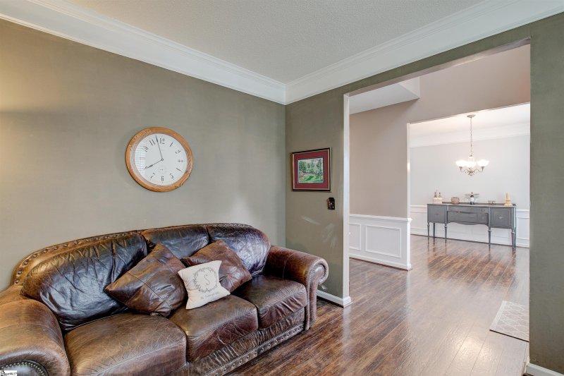 Property image 5 at 9 Bluff Ridge Court, Greenville, SC 29617