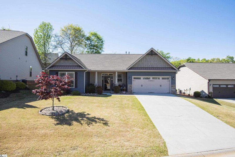 Property image 3 at 104 Colewood Place, Simpsonville, SC 29681