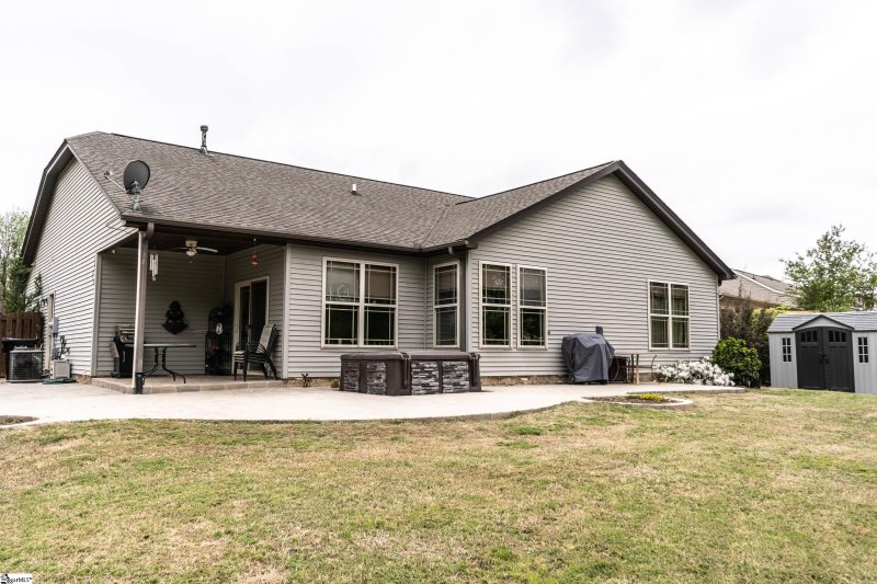 Property image 3 at 216 Applehill Way, Simpsonville, SC 29681