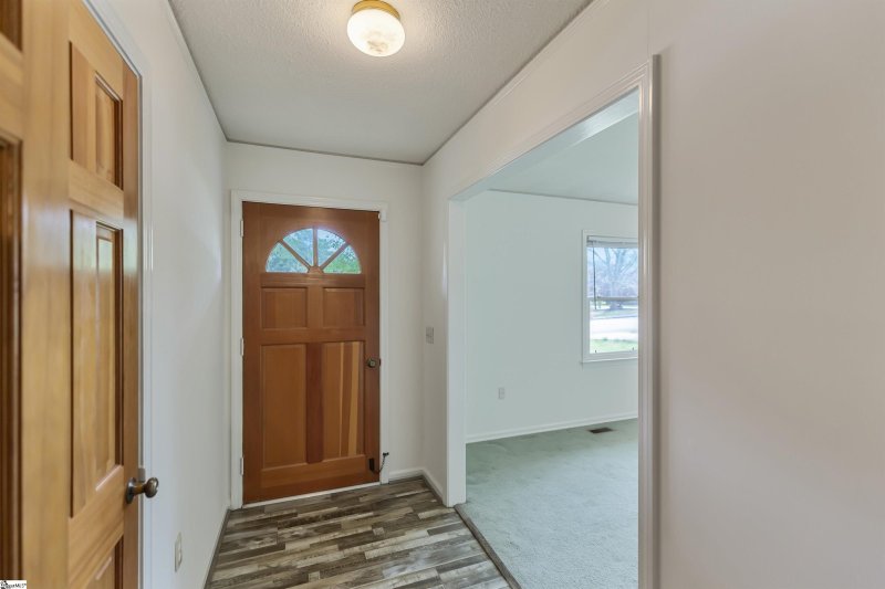 Property image 2 at 2515 Lindale Road, Anderson, SC 29621