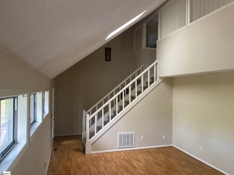 Property image 5 at 1404 Winding Way, Taylors, SC 29687