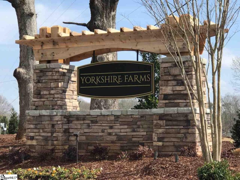 Property image 2 at 403 Plumblee Lane, Easley, SC 29642