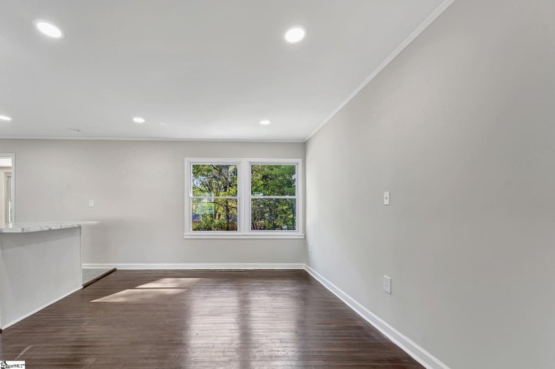 Property image 3 at 239 W Dorchester Boulevard, Greenville, SC 29605